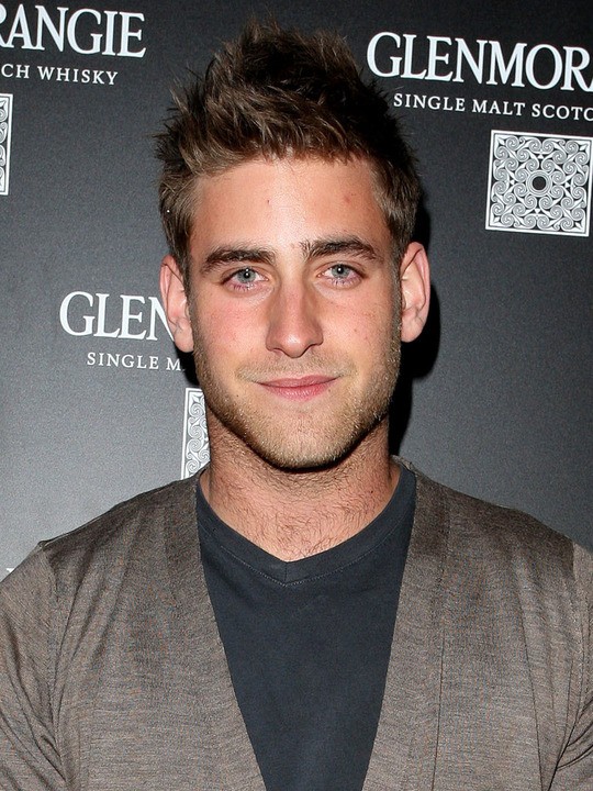 Oliver Jackson-Cohen Fotoğrafı