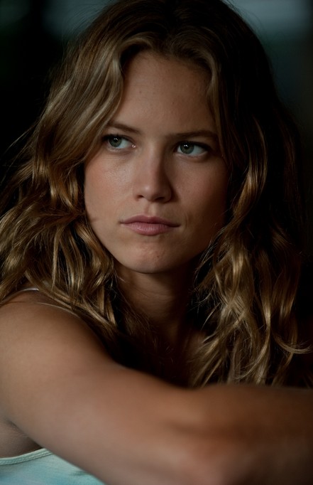 Cody Horn Fotoğrafları 3