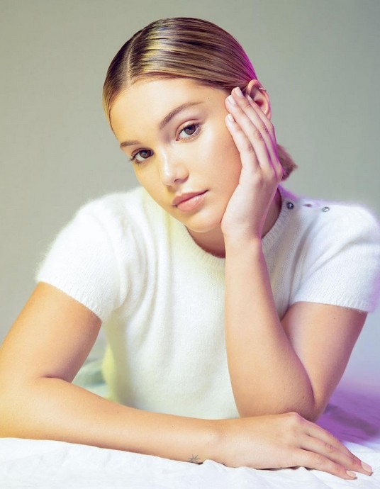 Olivia Holt Fotoğrafı
