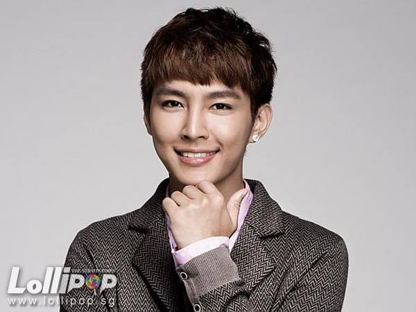 Aaron Yan Fotoğrafları 23