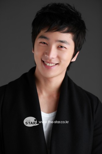 Lee Hyun Jin Fotoğrafı