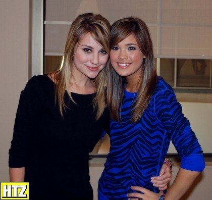 Nicole Gale Anderson Fotoğrafı