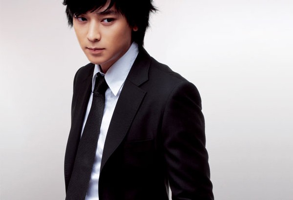 Kang Dong-won Fotoğrafı