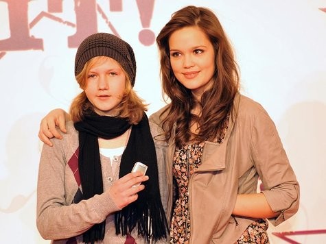 Emilia Schüle Fotoğrafı