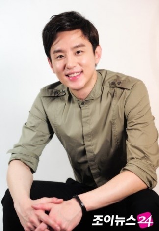 Kwon Yool Fotoğrafı