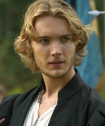 Toby Regbo Fotoğrafları 15