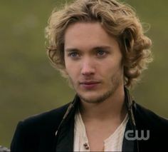 Toby Regbo Fotoğrafları 23