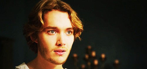 Toby Regbo Fotoğrafları 78