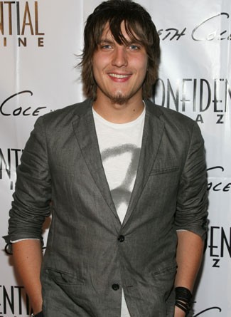 Scott Michael Foster Fotoğrafı
