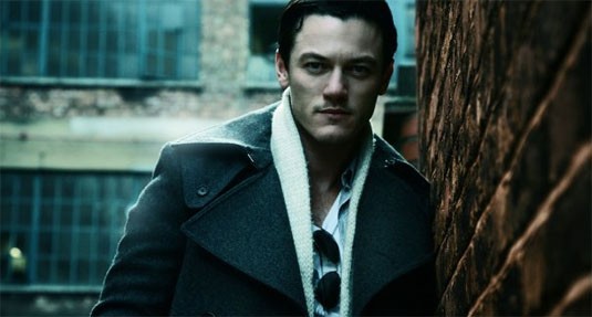 Luke Evans Fotoğrafları 11