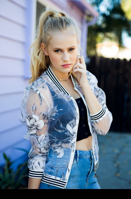 Danika Yarosh Fotoğrafları 16