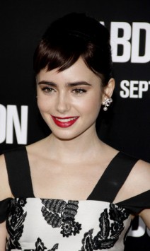 Lily Collins Fotoğrafı