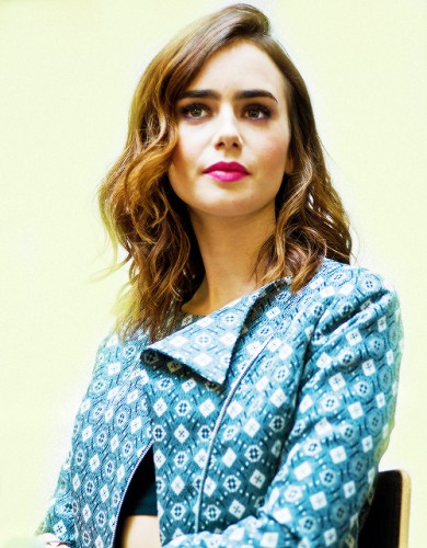 Lily Collins Fotoğrafı