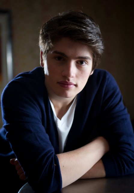 Gregg Sulkin Fotoğrafları 41