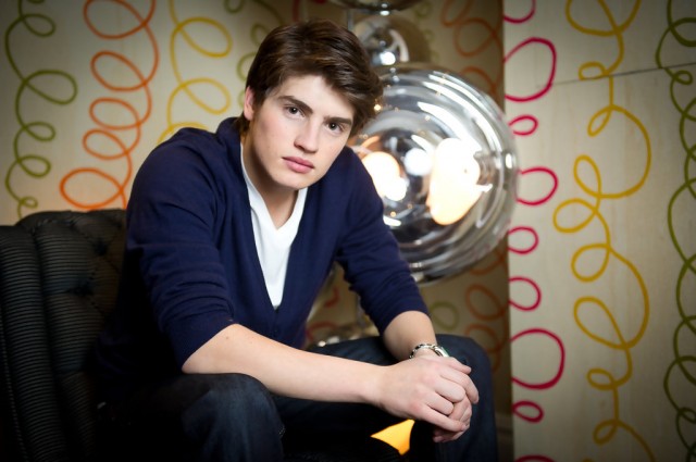 Gregg Sulkin Fotoğrafları 42