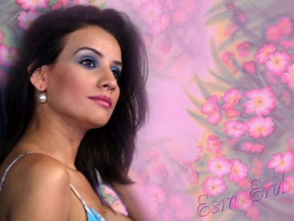 Esra Erol Fotoğrafı