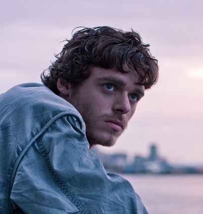 Richard Madden Fotoğrafı