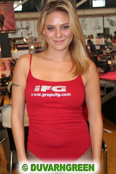 Victoria Swinger Fotoğrafı