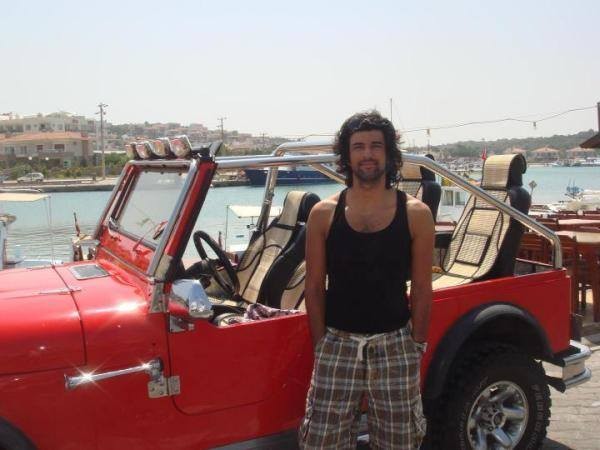 Engin Akyürek Fotoğrafı