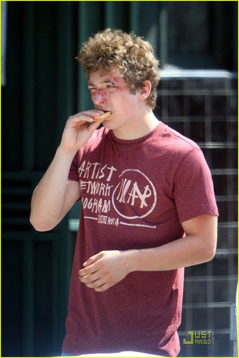 Jeremy Allen White Fotoğrafları 3