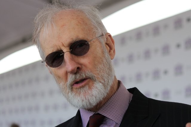 James Cromwell Fotoğrafı
