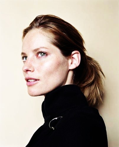 Sienna Guillory Fotoğrafları 32