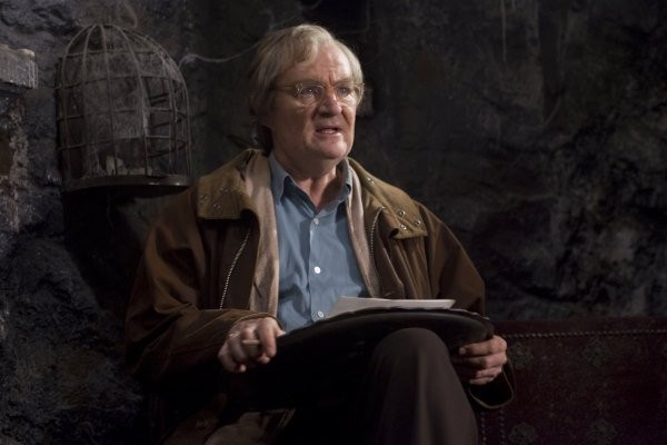 Jim Broadbent Fotoğrafı