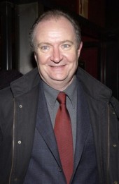 Jim Broadbent Fotoğrafları 94