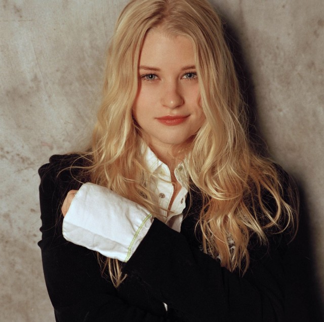 Emilie de Ravin Fotoğrafları 211