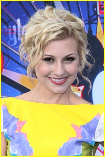 Chelsea Kane Fotoğrafları 23