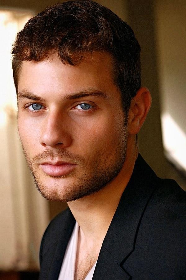 Gino Anthony Pesi Fotoğrafları 1