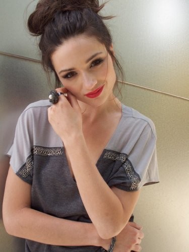 Crystal Reed Fotoğrafları 2