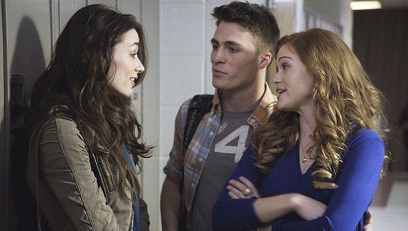Crystal Reed Fotoğrafı