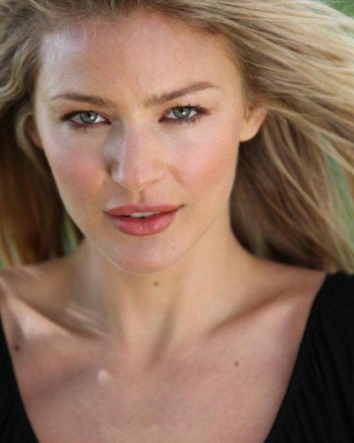 Tabrett Bethell Fotoğrafları 47