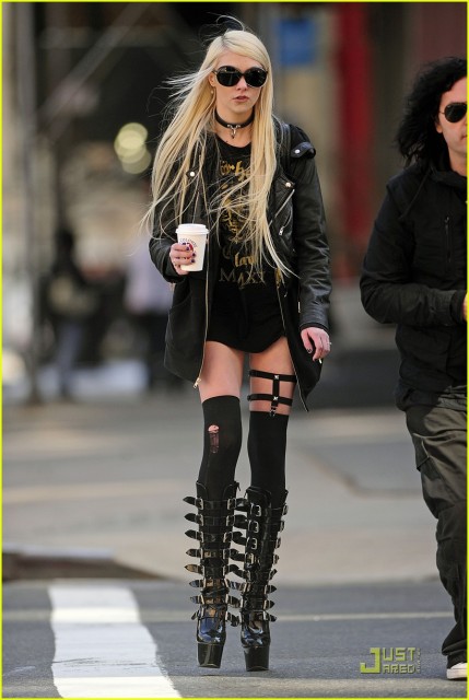 Taylor Momsen Fotoğrafları 489