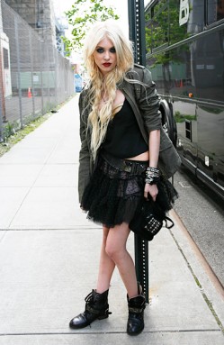 Taylor Momsen Fotoğrafları 503