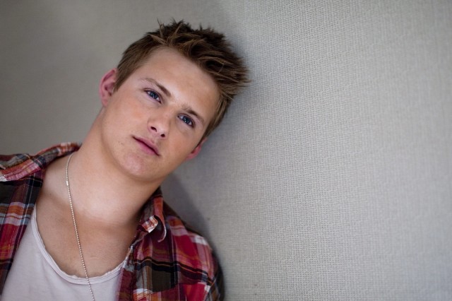 Alexander Ludwig Fotoğrafları 19