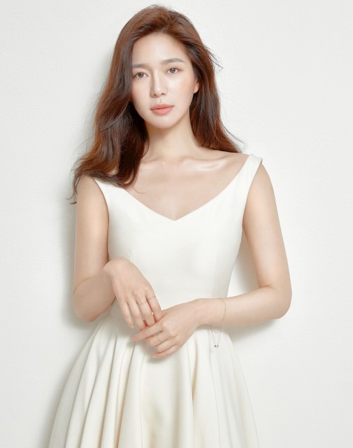 Lee Elijah Fotoğrafı