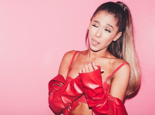 Ariana Grande Fotoğrafları 221