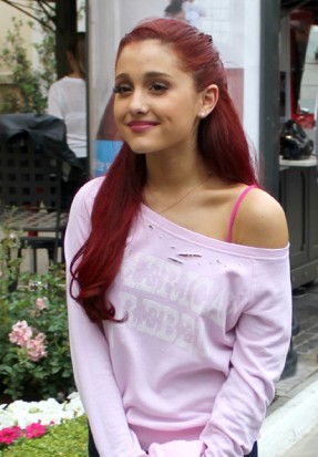 Ariana Grande Fotoğrafı