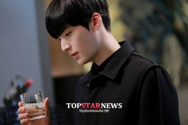 Ahn Jae-hyeon Fotoğrafı