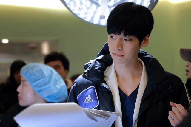 Ahn Jae-hyeon Fotoğrafı