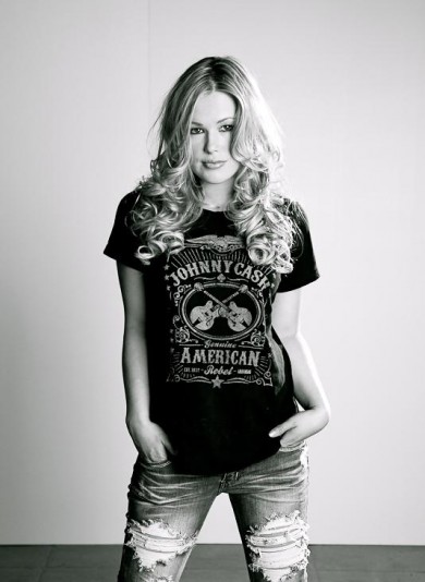 Ashlee Hewitt fotoğrafı