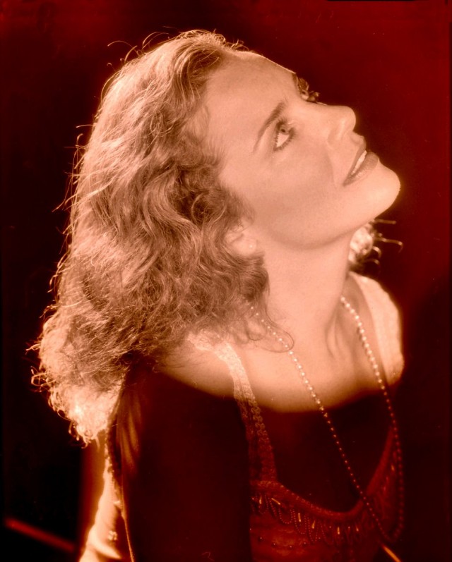 Ellen Bry Fotoğrafı