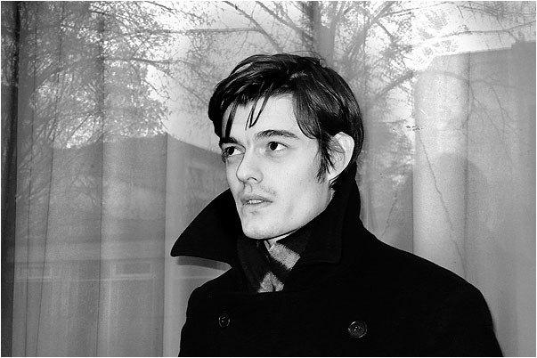 Sam Riley Fotoğrafları 15