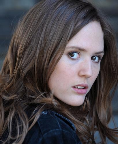 Emily Cox Fotoğrafı