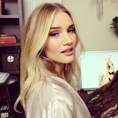 Rosie Huntington-Whiteley Fotoğrafı