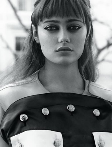 Ella Purnell Fotoğrafı