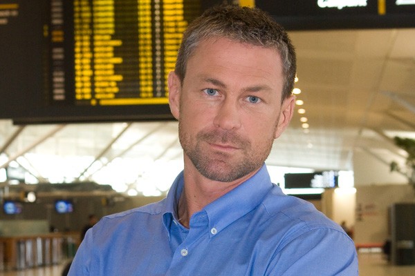 Grant Bowler Fotoğrafı