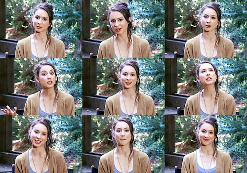 Troian Bellisario Fotoğrafı